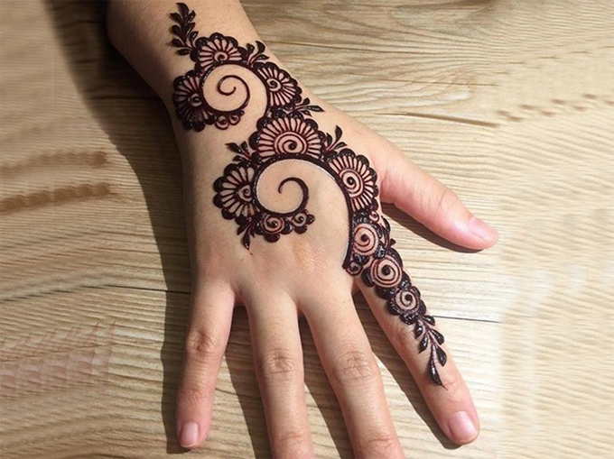 Bail Mehndi Designs
