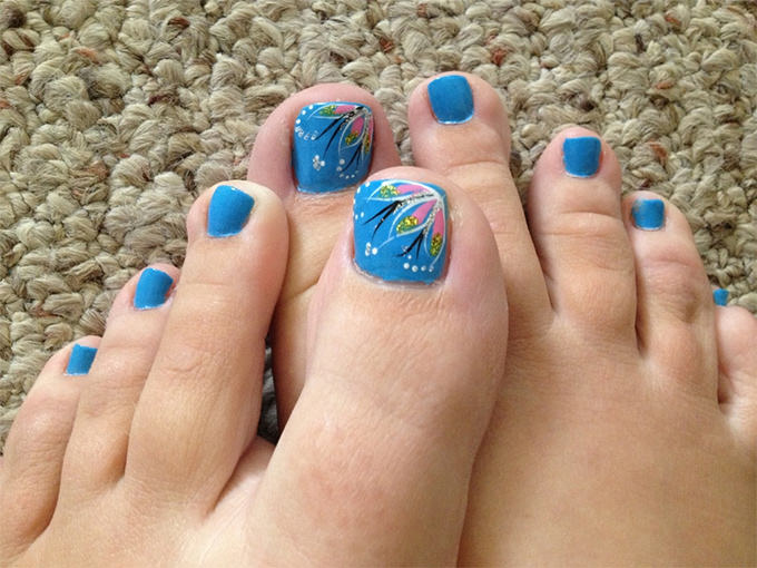 Simple Pedicure Designs