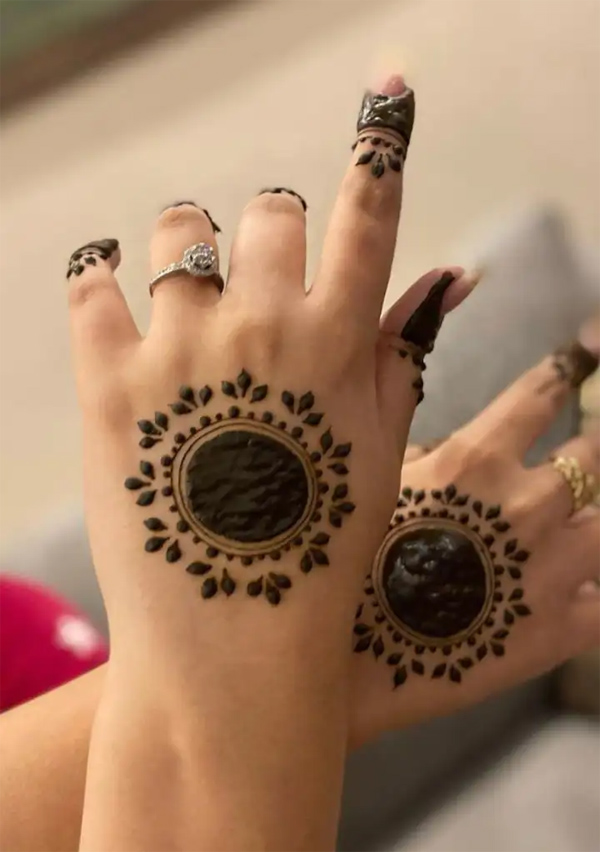 Simple Mehndi Designs for Eid