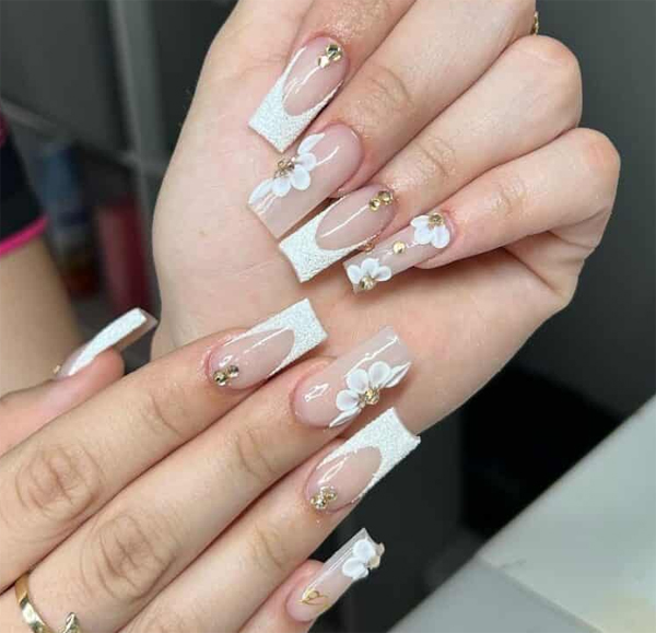 Nail Styles for Graduation